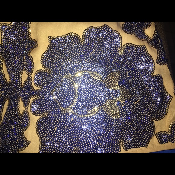 Top - Picture 5 of 5